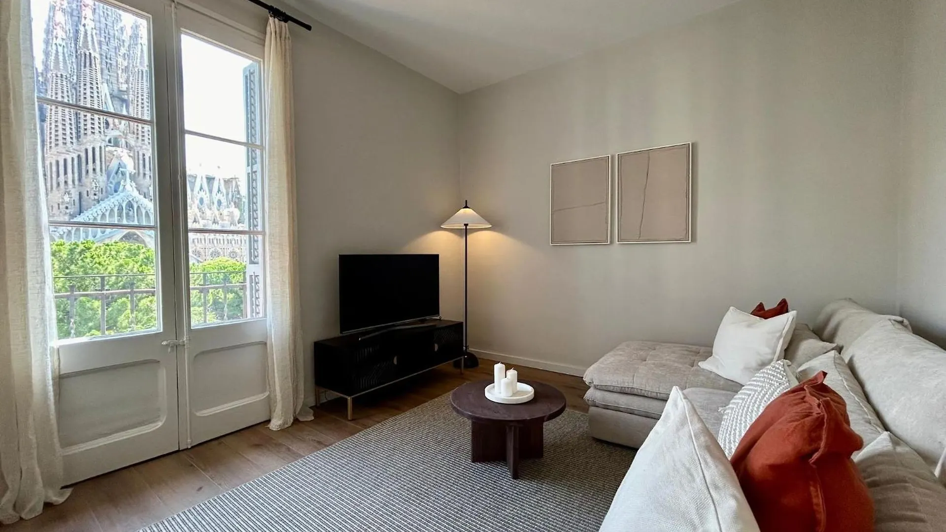 Barcelonaforrent Plaza Sagrada Familia Apartment Spain