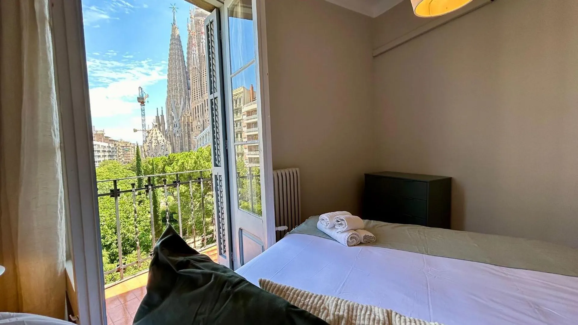 Barcelonaforrent Plaza Sagrada Familia Apartment Spain